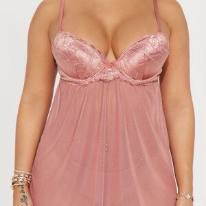 Fashion Nova lingerie- never worn size Large